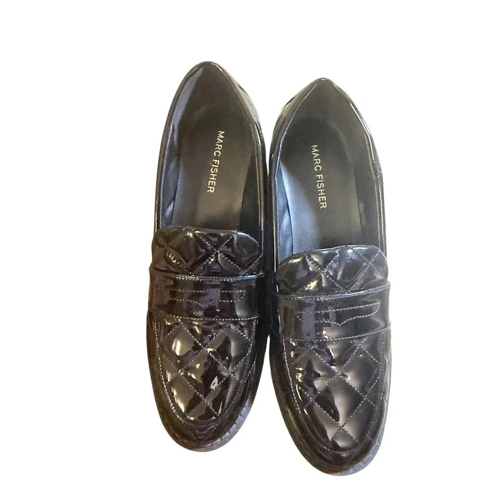 Marc Fisher‎ Black Quilted Patent Leather Lug Sole Penny Loafers Mens 8M